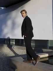 (1. Staffel) - Durch seine besondere Menschenkenntnis und einem Gesp&uuml;r f&uuml;r Mordf&auml;lle unterst&uuml;tzt Ex-TV-Star Patrick Jane (Simon Baker) ein Team des California Bureau of Investigation (CBI) ...