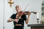 Performance von yuniya edi kwon in Monheim: 16 Musikerinnen und Musiker von Weltformat treffen hier f&uuml;r einige Tage aufeinander, ohne jegliche Vorgaben und gleich vor Publikum.