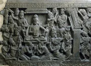 Buddha predigt im Tushita-Himmel. Amaravati, Satavahana-Zeit, 2. Jahrhundert n. Chr. Indian Museum, Kalkutta