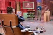 Angelina Widmann präsentiert den "Löwen" mit Rootery Coffee Kaffeekapseln aus Wurzelgranulat. Sie erhofft sich ein Investment von 85.000 Euro für 25 Prozent der Firmenanteile. Angelina Widmann präsentiert den "Löwen" mit Rootery Coffee Kaffeekapseln aus Wurzelgranulat. Sie erhofft sich ein Investment von 85.000 Euro für 25 Prozent der Firmenanteile.