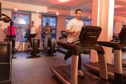 Sport kann bei akut ME/CFS-Betroffenen massive gesundheitliche Sch&auml;den hervorrufen. F&uuml;r Fabian (34) war Bewegung vor der Erkrankung ein wichtiges Lebenselixier, doch mit der Erkrankung ging gar nichts mehr. Dass er heute wieder reduziert Sport treiben kann, liegt an seinen enormen Genesungsfortschritten