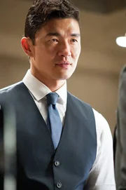 Kang (Rick Yune).