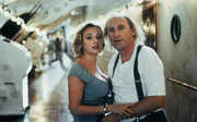 Otto (Otto Waalkes) und Sonja (Eva Hassmann) sind als Passagiere des Dampfers Queen Henry auf hoher See nach New York unterwegs. Doch b&ouml;se Machenschaften an Board verwandeln die Fahrt schnell in eine Katastrophe.