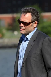 Det. Robert Goren (Vincent D'Onofrio) sucht den M&ouml;rder eines bekannten Historikers und Beststellerautors, der vergiftet in seinem Bett aufgefunden wurde.