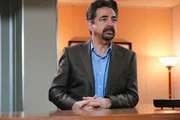 Gemeinsam mit Reid versucht Rossi (Joe Mantegna) den Mörder von Riley zu finden. Das ist allerdings keine leichte Aufgabe, da der Fall schon einige Jahre zurückliegt ... Gemeinsam mit Reid versucht Rossi (Joe Mantegna) den Mörder von Riley zu finden. Das ist allerdings keine leichte Aufgabe, da der Fall schon einige Jahre zurückliegt ...