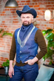 Rolf Buck, Set Designer.