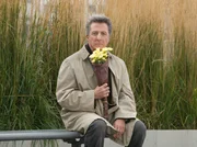 ARD LIEBE AUF DEN ZWEITEN BLICK (last chance harvey), USA 2008, Regie Joel Hopkins, am Dienstag (21.05.13) um 00:50 Uhr im Ersten. Total frustriert: der Jingle-Komponist Harvey (Dustin Hoffman) hatte sich den Besuch der Hochzeit seiner Tochter etwas anders vorgestellt.