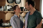 Isabel (Katharina Sch&uuml;ttler) und Ivo (Aleksandar Jovanovic) sind zwar grundverschieden, aber ein "fast perfektes" Paar.