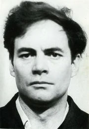 Als eine 17-j&auml;hrige entf&uuml;hrt und ermordet wird, finden die Polizisten Hinweise, die sie zu dem "schwarzen Panther" alias Donald Neilson f&uuml;hren ...