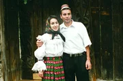 Vasile und Delia, der Wandersch&auml;fer mit seiner Braut.
