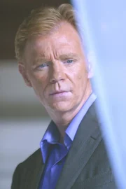 Der Hauptverd&auml;chtige in einem Mordfall genie&szlig;t diplomatische Immunit&auml;t und so werden Horatio (David Caruso) und seinen Leuten einige Stolpersteine in den Weg gelegt.