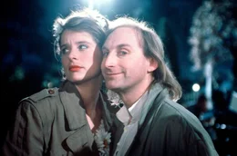 Von Amors Pfeil getroffen: Tina (Jessika Cardinahl) und Otto (Otto Waalkes).