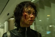 Der Kurier (Olga Kurylenko) hat ein untr&uuml;gliches Gef&uuml;hl f&uuml;r Gefahr.