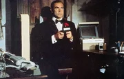 Mit Sean Connery als 007 ...