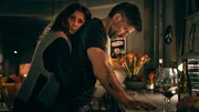 Maggie (Katrine Greis-Rosenthal, l.) und Carsten (Nikolaj Coster-Waldau, r.).