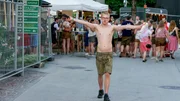 Beim Internationalen Lederhosentreffen in Windischgarsten wird drei Tage fast durchgefeiert. Beliebt sind das Treffen f&uuml;r Br&auml;ute oder Br&auml;utigame, die ihren Polterabend feiern.