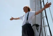 Otto (Otto Waalkes) tritt seine Reise unbeschwert und frei an. Doch w&auml;hrend Otto und die restlichen Passagiere ihre Fahrt genie&szlig;en, folgt der Dampfer seinem Kurs direkt ins Chaos.