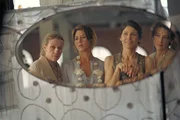 L-R: Jane (Frances McDormand), Olivia (Jennifer Aniston), Christine (Catherine Keener), Franny (Joan Cusack)
