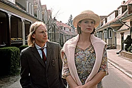 Sender: Kabel 1 Programmwoche: 16/2003 Datum: 12.04.2003 Uhrzeit: 20:15 Titel: Otto - Der Liebesfilm Originaltitel: Otto - Der Liebesfilm Land: Deutschland Jahr: 1992 Genre: Kom&ouml;die Bildtext: Otto (Otto Waalkes, l.) macht sich zusammen mit Tina (Jessika Cardinahl, r.) auf Wohnungssuche, doch schon da treten erste Probleme auf ...
