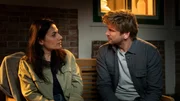 Elif (Halima Ilter, l.) und Paul (Steve Windolf, r.) sprechen erstmals nach ihrer Trennung offen &uuml;ber ihre Entt&auml;uschungen.