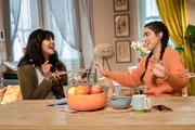 l-r: Mira Ray (Priyanka Chopra Jonas), Suzy Ray (Sofia Barclay)
