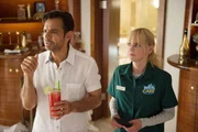 Leonardo (Eugenio Derbez) und Kate (Anna Faris)  Die Verwendung des sendungsbezogenen Materials ist nur mit dem Hinweis und Verlinkung auf RTL+ gestattet.; Leonardo (Eugenio Derbez) und Kate (Anna Faris)  Die Verwendung des sendungsbezogenen Materials ist nur mit dem Hinweis und Verlinkung auf RTL+ gestattet.