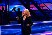 T'Pau performt China in your hand.