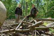 Tina Baumann, Leiterin Stadtforst Frankfurt und Lars Eckert, Revierf&ouml;rster Stadtforst Frankfurt.