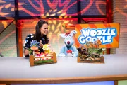 Heute geht es darum herauszufinden, wer wohl den gr&uuml;neren Daumen hat - Maria (li.) oder Woozle (re.)? Au&szlig;erdem m&ouml;chten die beiden die angeblich sch&ouml;nste Blume der Welt anpflanzen. Doch das bedeutet ganz sch&ouml;n viel Arbeit.