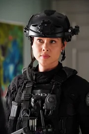 Officer Zoe Powell (Anna Enger Ritch)