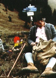 Meister Eder (Gustl Bayrhammer) und sein Pumuckl.