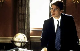 Jung, ehrgeizig und voller Ideale: Mitch McDerre (Tom Cruise) geht ganz in seiner Arbeit f&uuml;r die Kanzlei auf. Doch eines Tages st&ouml;&szlig;t er auf die Spur eines t&ouml;dlichen Geheimnisses ...