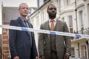 Ein t&ouml;dlicher Autounfall mit Fahrerflucht in Brighton hat fatale Auswirkungen auf alle Beteiligten. DS Roy Grace (John Simm, l.) und sein Stellvertreter DS Glenn Branson (Richie Campbell) m&uuml;ssen einen Killer aufhalten, der alle Beteiligten des Unfalls t&ouml;ten will. Allein: Was ist sein Motiv?