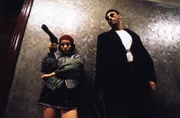 Mathilda Lando (Natalie Portman), Leon (Jean Reno)