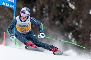 Lucas Pinheiro Braathen aus Brasilien in Aktion w&auml;hrend seines ersten Laufs im Riesenslalom der Herren beim FIS Ski-Alpin-Weltcup in Grand Risa in La Villa, Italien am 22.12.2024.