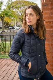 Kim Burgess (Marina Squerciati)