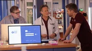 Keine leichte Diagnose: Oliver Platt als Dr. Daniel Charles, Steven Weber als Dr. Dean Archer, Luke Mitchell als Dr. Mitch Ripley; Chicago Med Staffel 10 Folge 19.