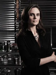 Temperance Brennan (Emily Deschanel)