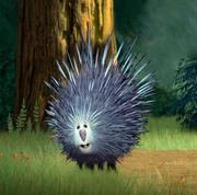 "Jagdfieber", Grizzlyb&auml;r Boog fehlt es als Haustier in der Garage der Wildh&uuml;terin Beth an rein gar nichts. Schokoriegel bis zum Abwinken, Fernsehen Ende nie und ein wunderbar gem&uuml;tlicher Sessel. Als er den quasseligen Hirsch Elliot vor einem Wilderer rettet, &auml;ndert sich dies schlagartig. Die beiden stellen gemeinsam nur Unsinn an. Und so will Beth ihren geliebten B&auml;ren wieder auswildern. Boog steht unter Schock. So viel Wildnis ist er nicht gew&ouml;hnt. Zudem beginnt in drei Tagen die Jagdsaison. Jetzt ist guter Rat teuer!  SENDUNG: ORF eins - DO - 31.12.2020 - 09:45 UHR. - Veroeffentlichung fuer Pressezwecke honorarfrei ausschliesslich im Zusammenhang mit oben genannter Sendung oder Veranstaltung des ORF bei Urhebernennung.