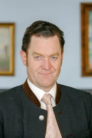 Jürgen Tonkel (Karl Schretzmayer). Jürgen Tonkel (Karl Schretzmayer).