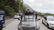Das ganze Team gibt alles, um das Leben junger M&auml;dchen zu retten: Kono (Grace Park, l.), Chin (Daniel Dae Kim, M.) und Abby (Julie Benz, r.) ...