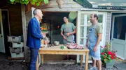 Michel Roux jr. (li.) zu Besuch im Restaurant &bdquo;Caprito&ldquo;.