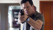 Michael Westen (Jeffrey Donovan) m&ouml;chte endlich wissen, wer hinter seiner 'Kaltstellung' steckt. Daf&uuml;r reist er nach Kanada und Venezuela, um an die M&auml;nner heran zu kommen.
