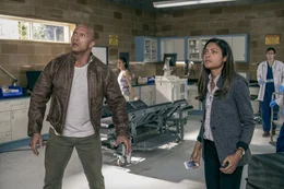 Davis Okoye (Dwayne 'The Rock' Johnson), Dr. Kate Caldwell (Naomie Harris).