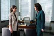 &bdquo;Doubted" - When the sister of FBI Behavioral Analysis Unit (BAU) profiler Sydney Ortiz (Lisette Olivera) is the victim of an attempted kidnapping and sexual assault, Sydney seeks help from Isobel and the team in tracking down a meticulous serial offender who leaves no evidence behind. Pictured (L-R): BAU Profiler Sydney Ortiz and Alana De La Garza as Special Agent in Charge Isobel Castille.