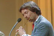 Pepe Lienhard spielt auf dem Piccolo, 15.2.1982