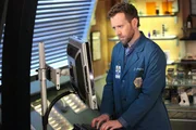 Jack Hodgins (T.J. Thyne)