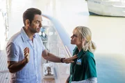 Eugenio Derbez als Leonardo und Anna Faris als Kate