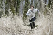 Edward (Robert Pattinson) erkennt die Gefahr, in der seine Freundin nach der Begegnung mit einem Vampir James schwebt...