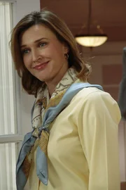 Die vier Freundinnen geben Mary Alice (Brenda Strong) zu Ehren eine Party ...